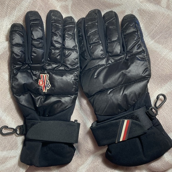 MONCLER AUTHENTIC Women's Black Leather Puffer Quilted Grenoble Gloves Size M - Picture 3 of 16